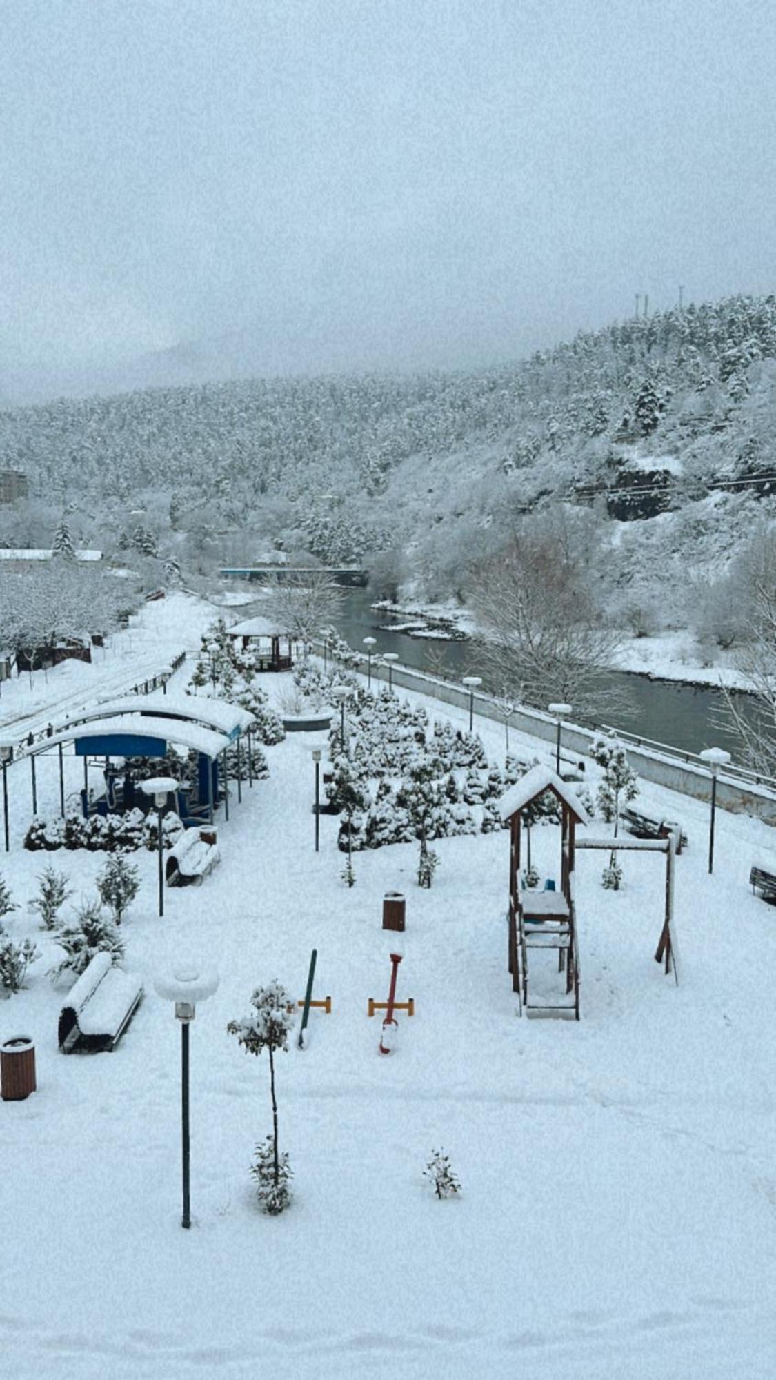 Vitali Apartment Borjomi ภายนอก รูปภาพ